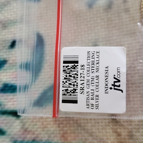 Sarda Artisan Gem Collection of Bali Sterling Silver Collar Necklace - Picture 16 of 16